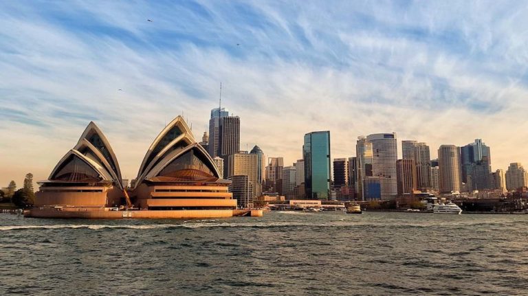 Travel Guide to Sydney, NSW